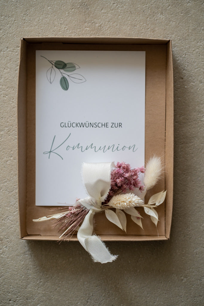 Kommunion, Trockenblumensträußchen, Geschenkbox mit Karte