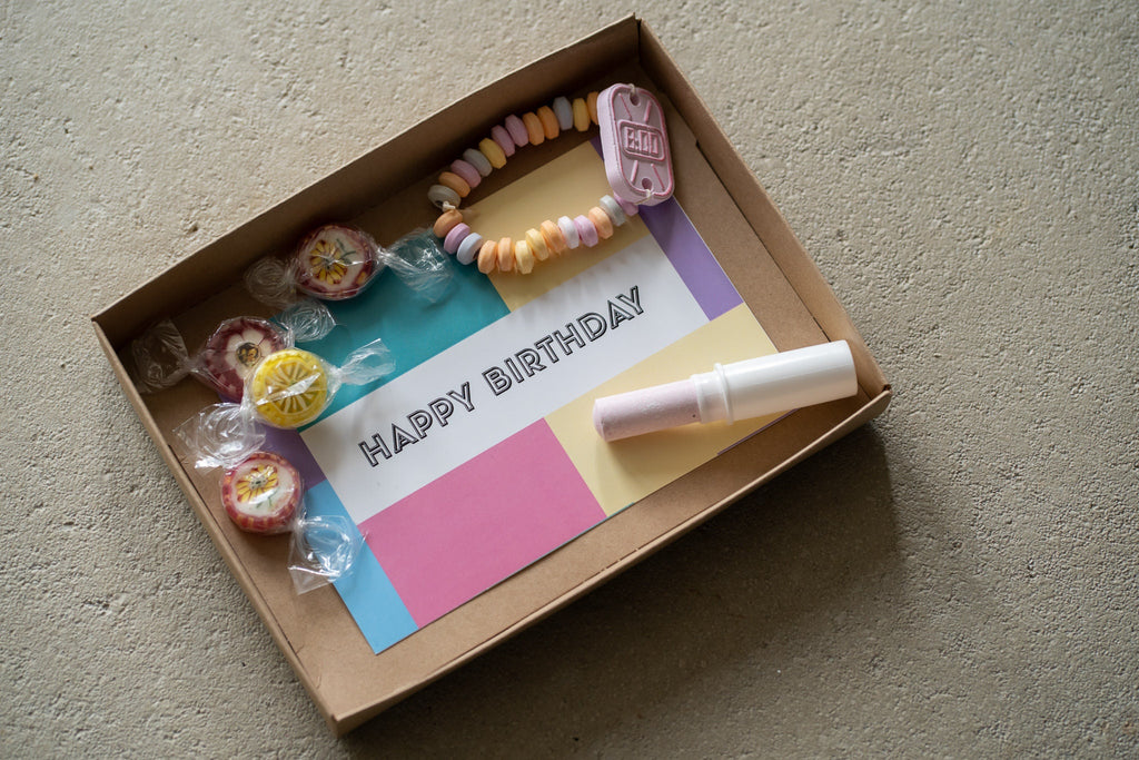 Süßigkeiten, Geschenkbox, "90's Box", Geburtstagskind
